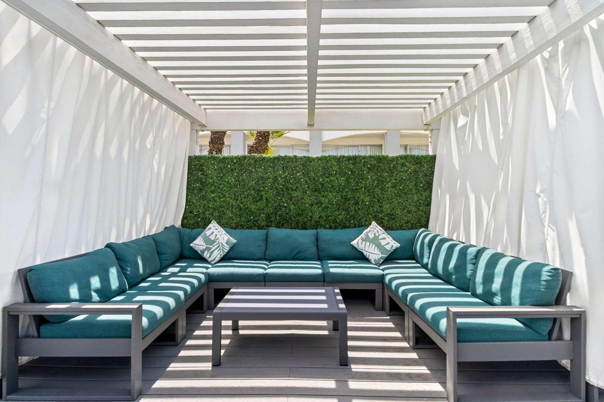 Hourglass Hotel, Ascend Hotel Collection Bakersfield Bagian luar foto