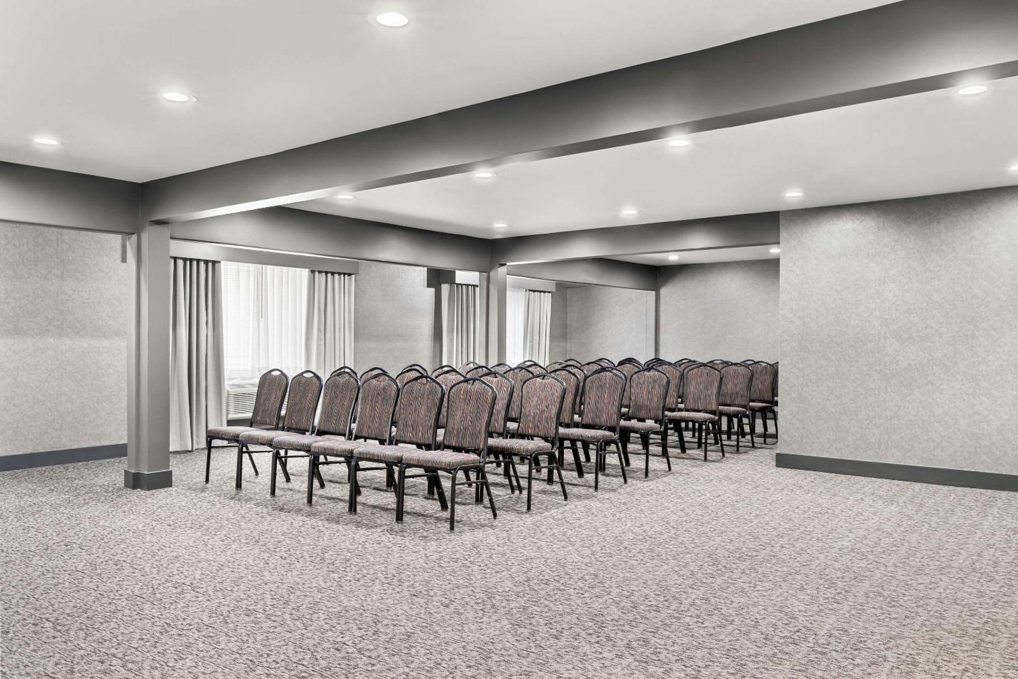 Hourglass Hotel, Ascend Hotel Collection Bakersfield Bagian luar foto