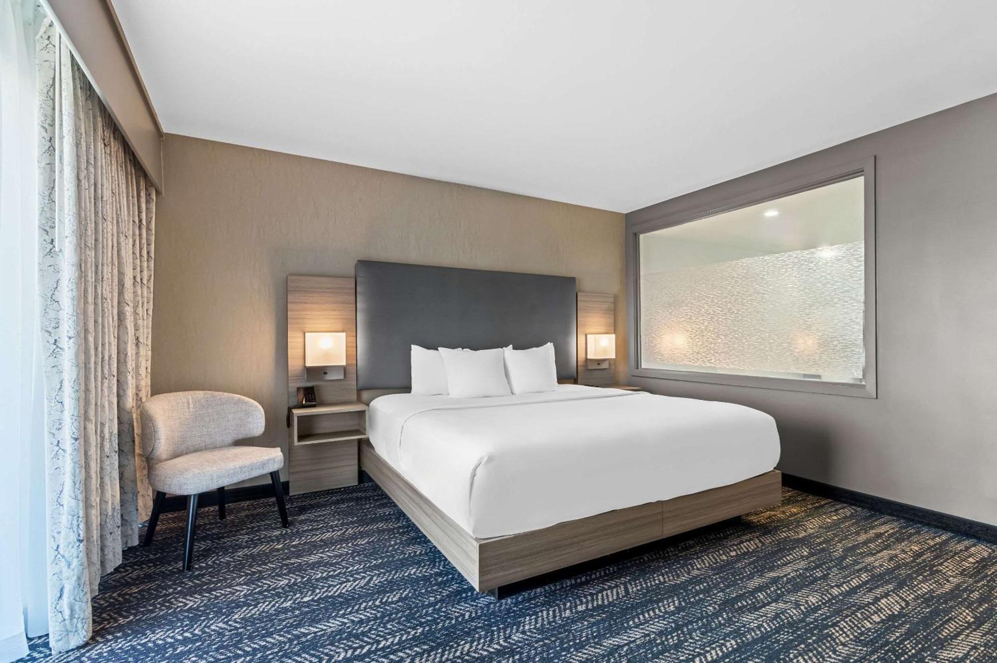 Hourglass Hotel, Ascend Hotel Collection Bakersfield Bagian luar foto