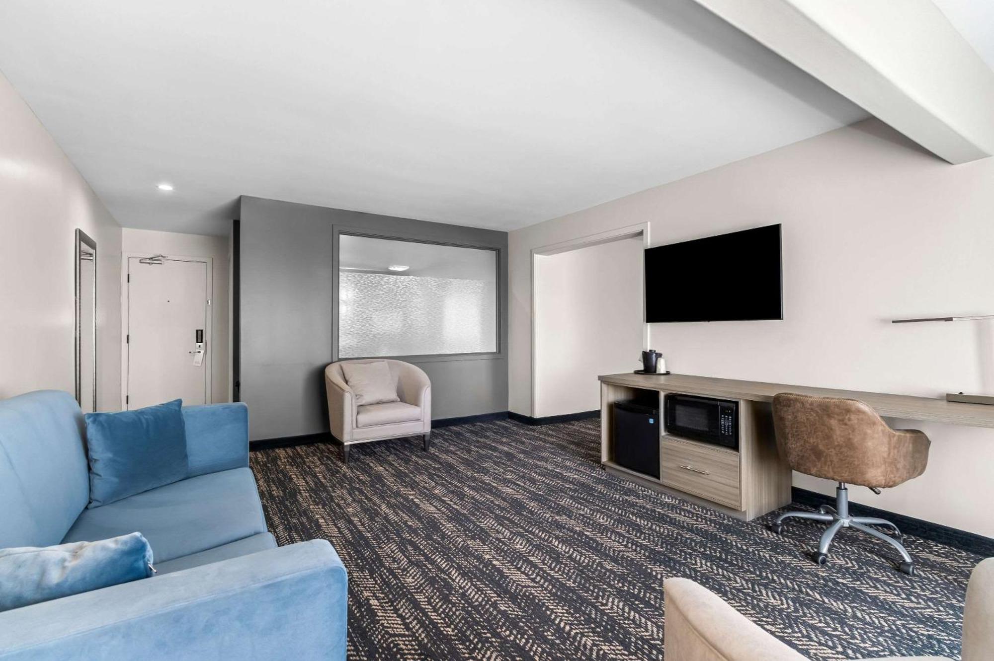 Hourglass Hotel, Ascend Hotel Collection Bakersfield Bagian luar foto