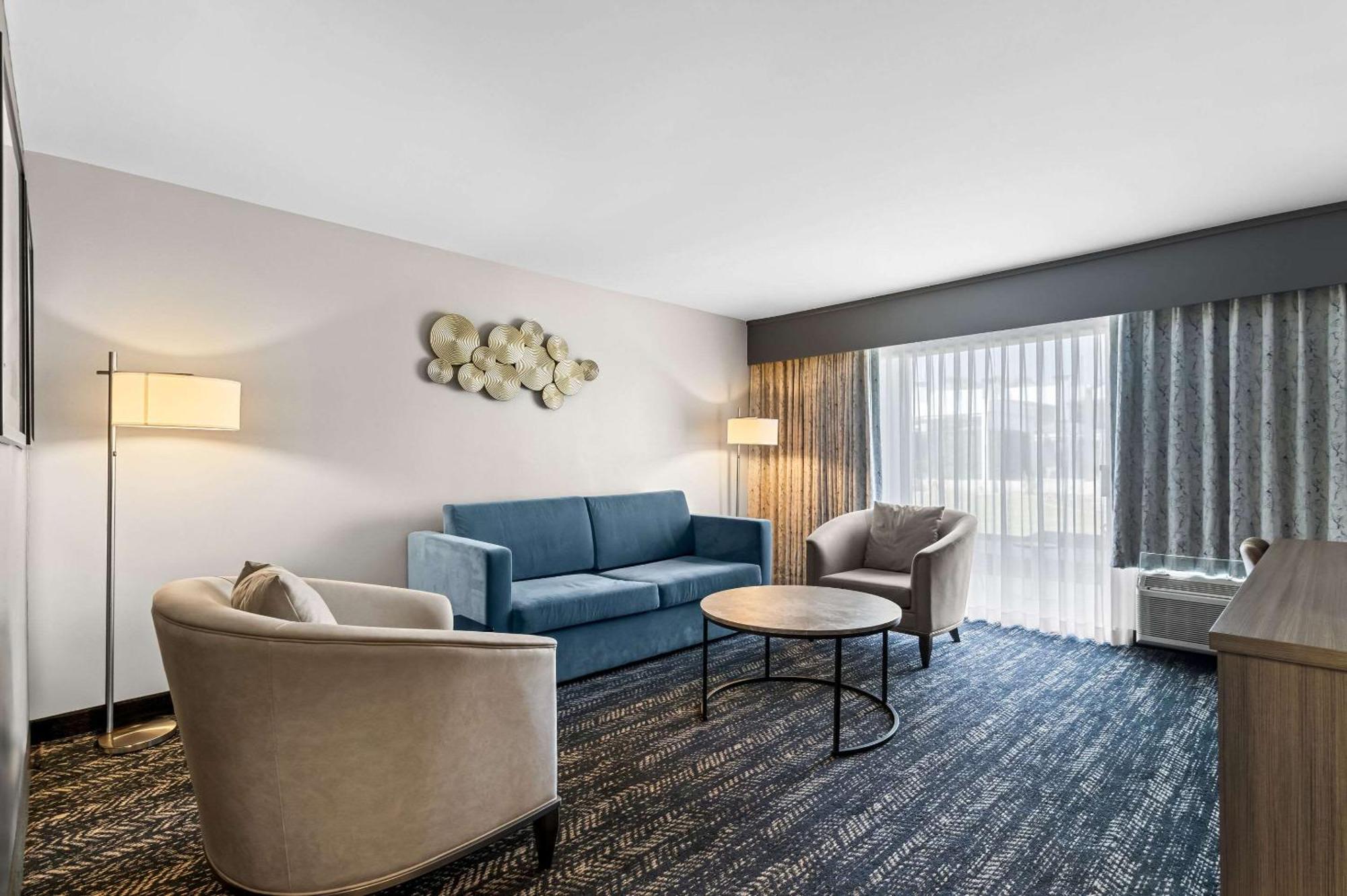 Hourglass Hotel, Ascend Hotel Collection Bakersfield Bagian luar foto