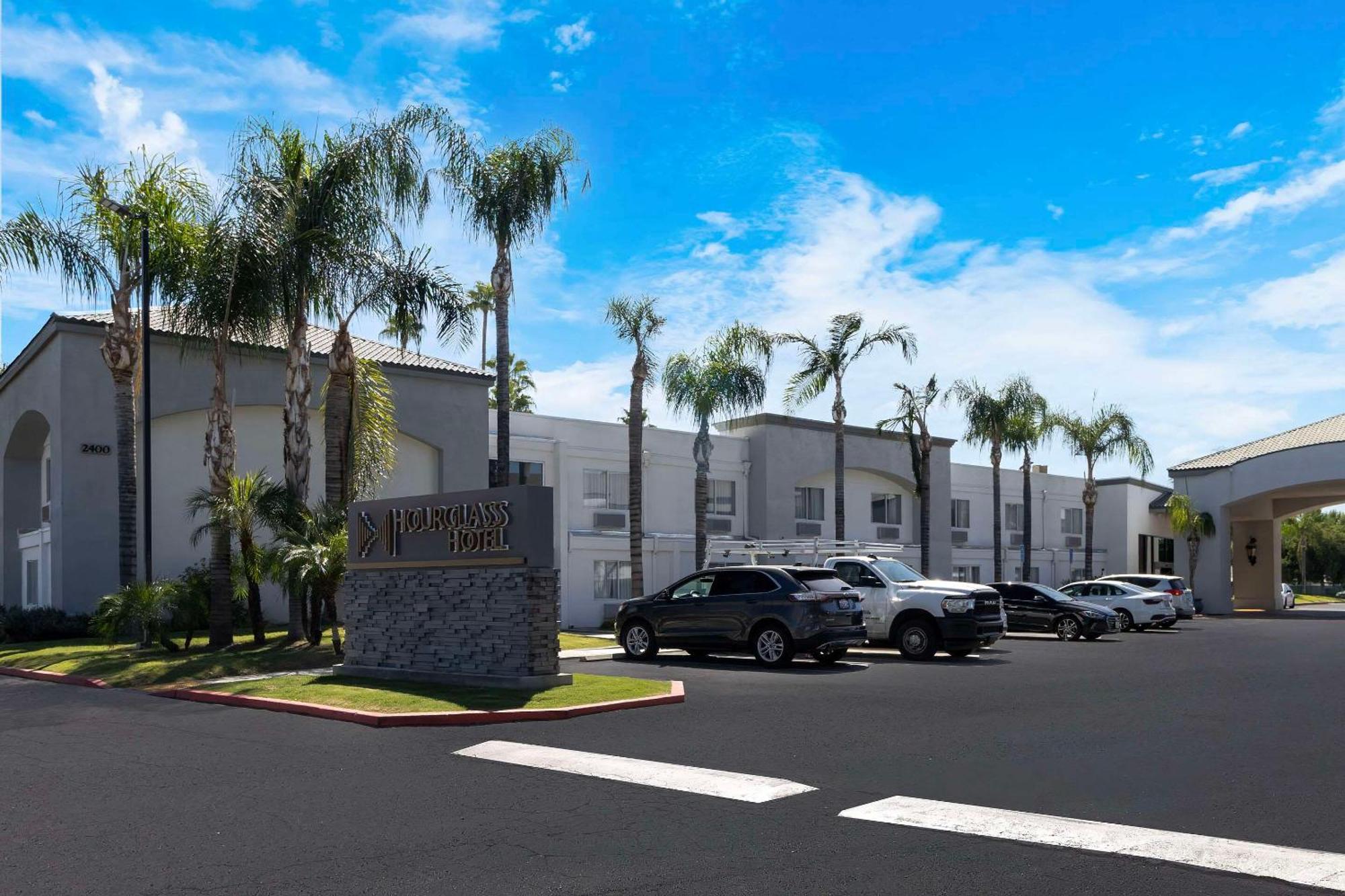 Hourglass Hotel, Ascend Hotel Collection Bakersfield Bagian luar foto