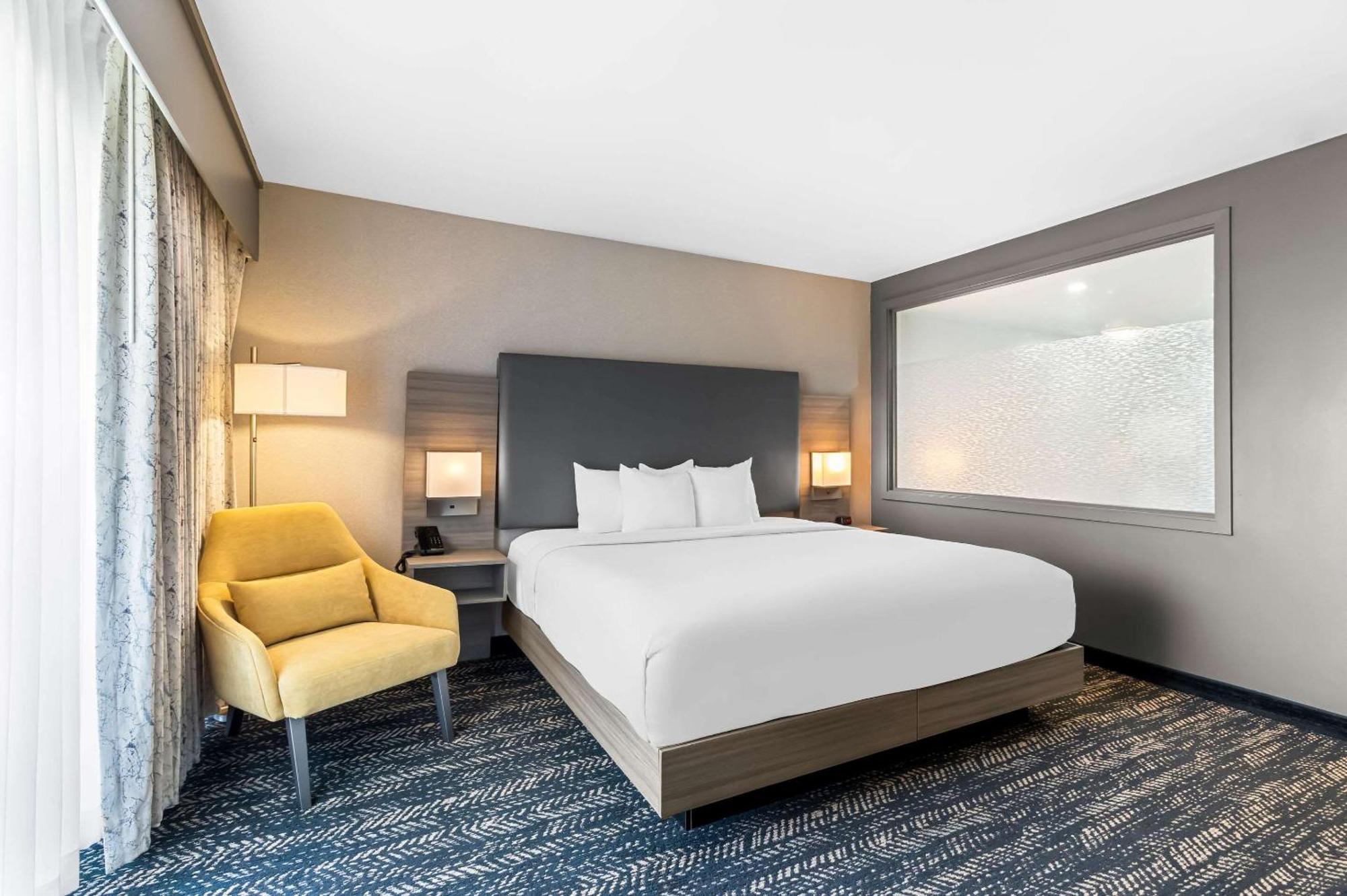 Hourglass Hotel, Ascend Hotel Collection Bakersfield Bagian luar foto